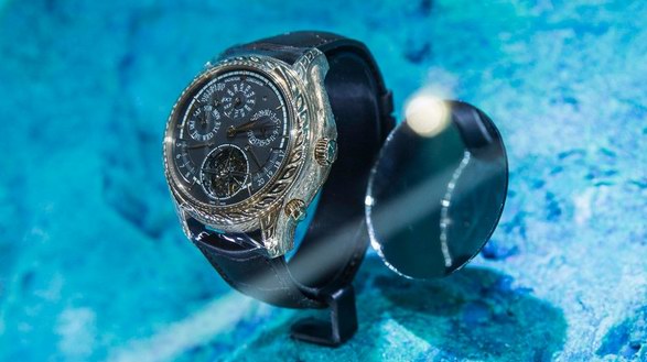 江詩(shī)丹頓、卡地亞、寶珀、歐米茄等6款黑色限量版腕表推薦