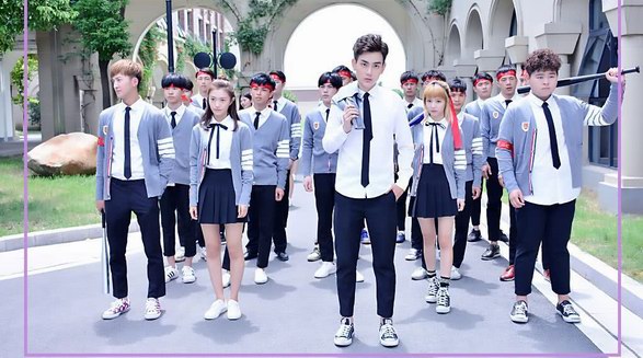 從前嫌棄的校服褲，現(xiàn)在卻成了火遍大江南北爆款？原來是你不會搭