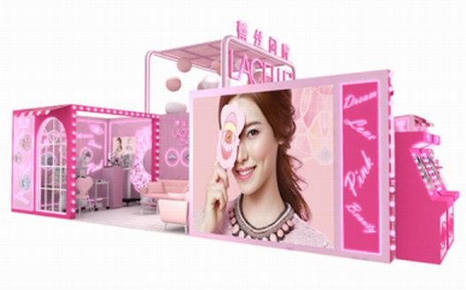 萬眾期待的快閃店登陸深圳，博士倫彩片要你好看