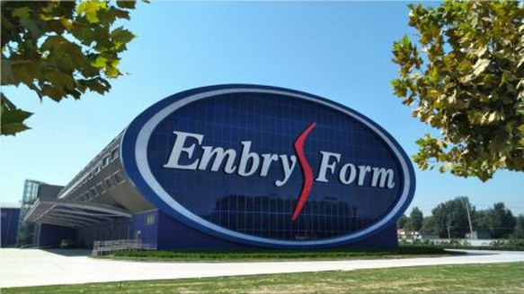 安莉芳：17年續(xù)寫(xiě)綠色環(huán)保篇章，引領(lǐng)“可持續(xù)時(shí)尚“