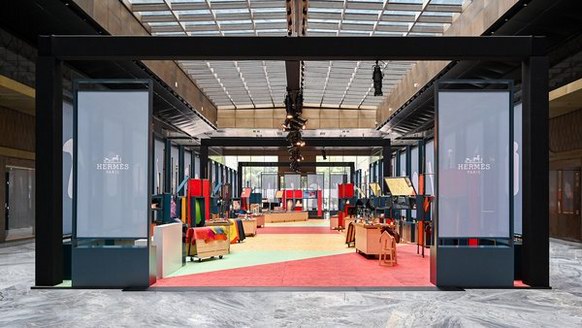 工藝締造傳奇，指尖輝耀古城 愛(ài)馬仕匠心工坊亮相西安SKP