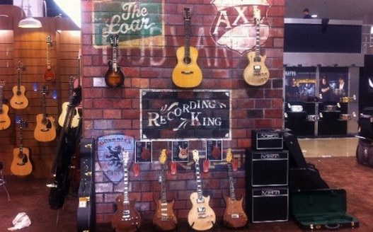 夏日時尚標(biāo)配：美國Johnson強(qiáng)聲吉他，彈唱今夏YES,OK！