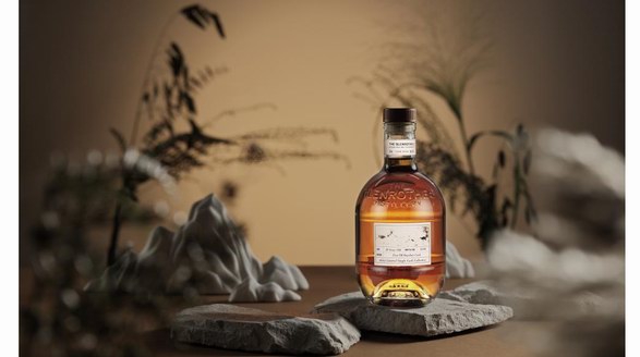 水滴里的優(yōu)雅：格蘭路思的哲思與時(shí)光饋贈(zèng)