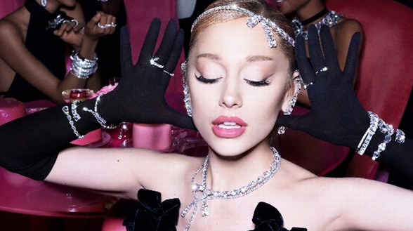 施華洛世奇攜手全球品牌代言人Ariana Grande 啟幕2025施華洛世奇派對奇妙夜