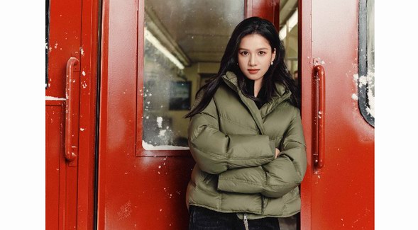 冬日新序：太平鳥(niǎo)羽絨系列，以星光織就暖意時(shí)尚