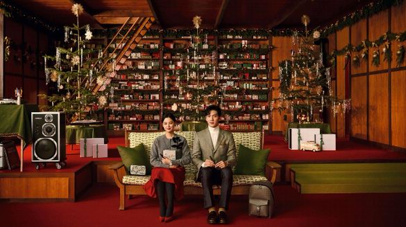 萬寶龍攜手全球品牌大使井柏然、辛芷蕾呈現(xiàn)節(jié)日大片 