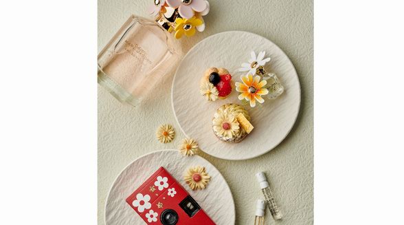 假日禮遇 “杰”然不同 與莫杰香氛共度璀璨節(jié)日時(shí)光 