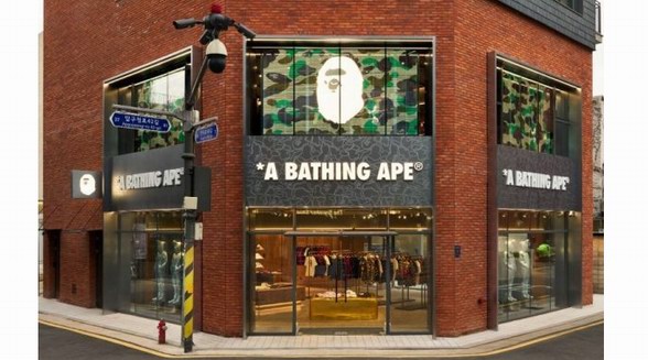 BAPE?加速全球擴(kuò)張步伐 BAPE STORE?新沙洞旗艦店及BAPE STORE?現(xiàn)代百貨首爾專門店盛大啟幕